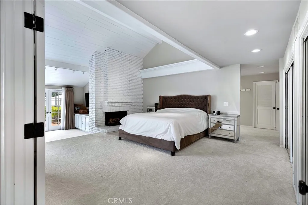 17437 Tarzana Street, Encino, California 91316 home-pic-37